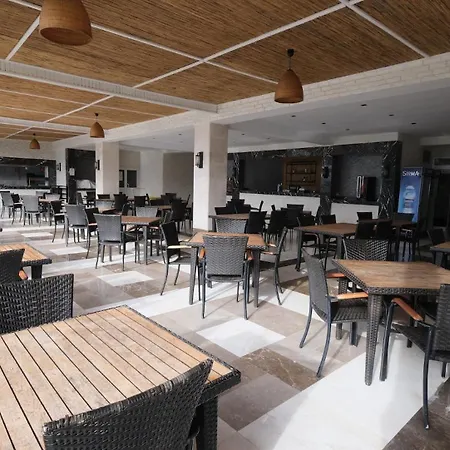 Üdülőközpont Sunland